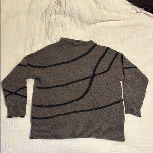 360 Cashmere Grey Sweater